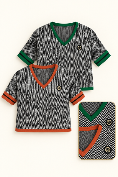 Knitted T-shirt with V-neck and pattern