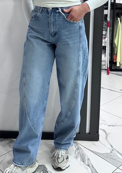 Light denim jeans